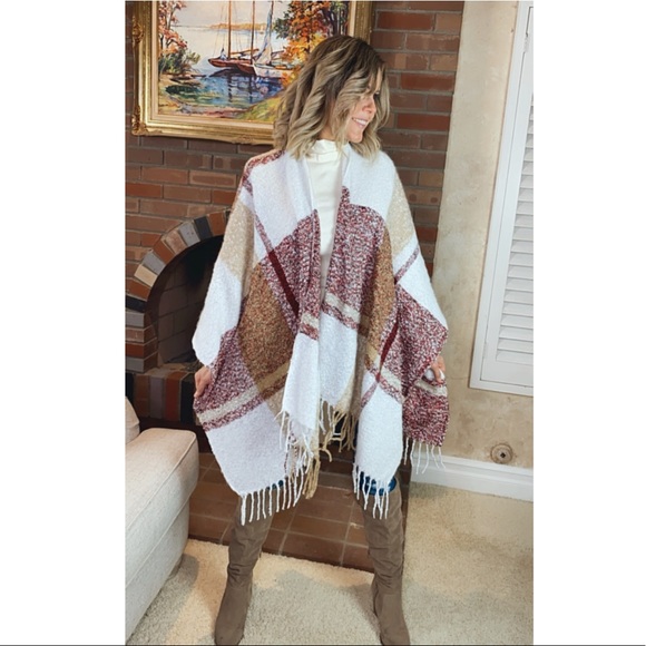 Mountain Scape Poncho Cape Cardigan - Picture 6 of 6